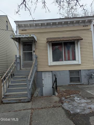 636 Clinton Avenue, Albany, NY 12206