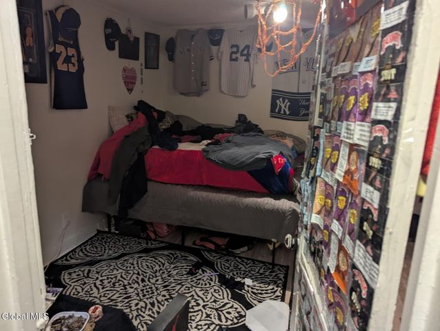 636 Clinton Avenue, Albany, NY 12206