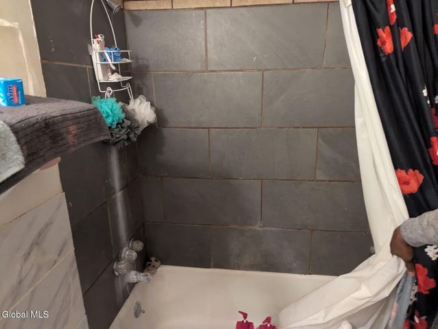 636 Clinton Avenue, Albany, NY 12206