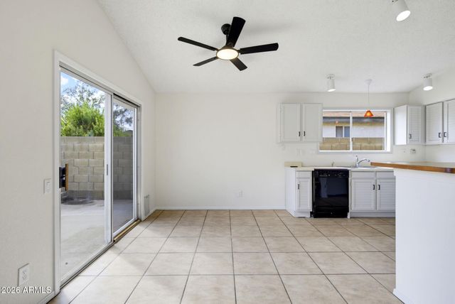 5225 W BOSTON Way N, Chandler, AZ 85226