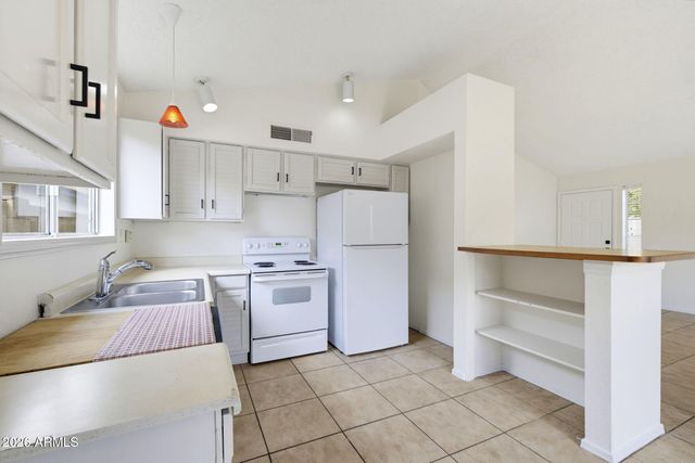 5225 W BOSTON Way N, Chandler, AZ 85226