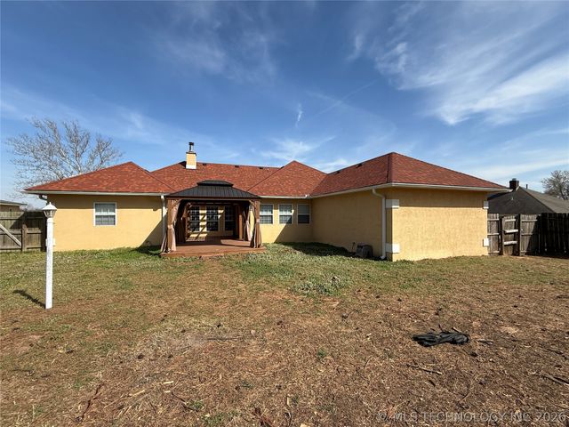 607 Nelson, Mcalester, OK 74501