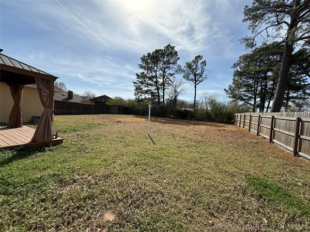 607 Nelson, Mcalester, OK 74501