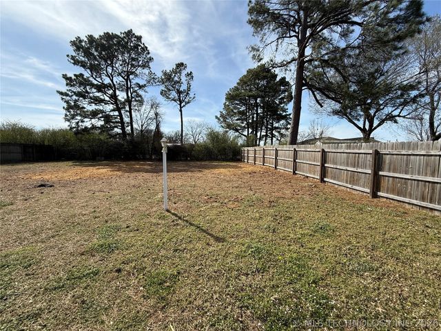 607 Nelson, Mcalester, OK 74501