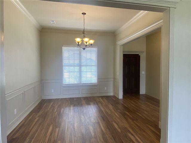 2311 N Cornwall Avenue, Fayetteville, AR 72704