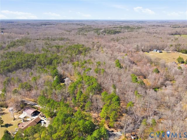 16391 Gun Barrel Rd, Beaverdam, VA 23192