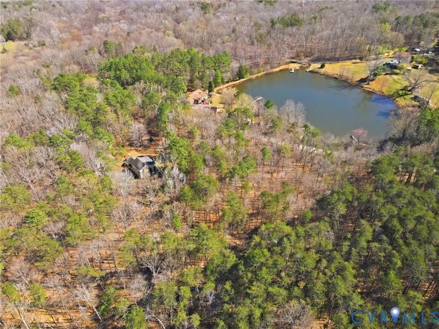 16391 Gun Barrel Rd, Beaverdam, VA 23192