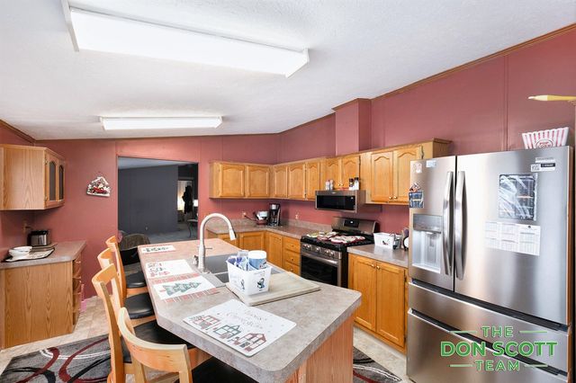 13633 Iris Lane, Cedar Springs, MI 49319