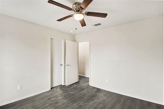 2705 Warren Lane, Fort Worth, TX 76112