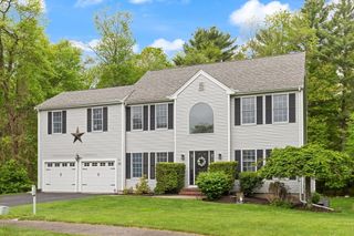24 Penniman Cir, Stoughton, MA 02072