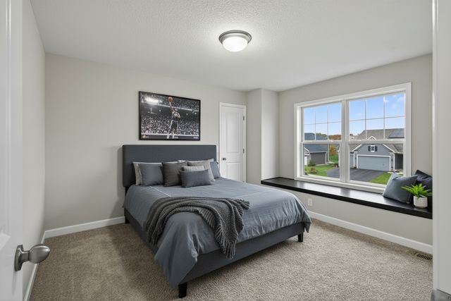 7450 Ridge Creek Trail, Shakopee, MN 55379