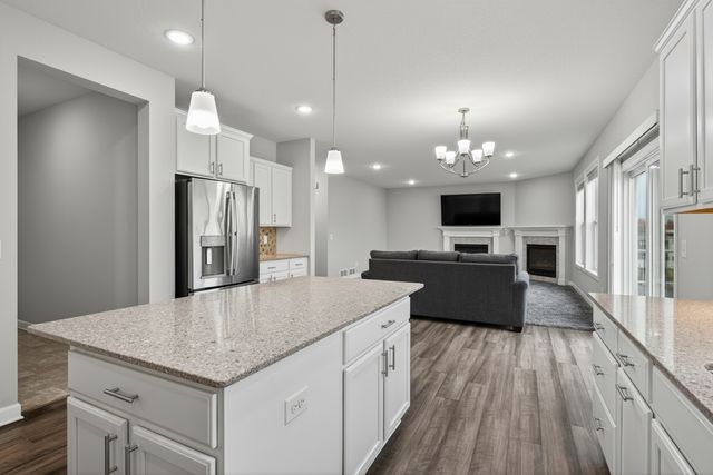 7450 Ridge Creek Trail, Shakopee, MN 55379