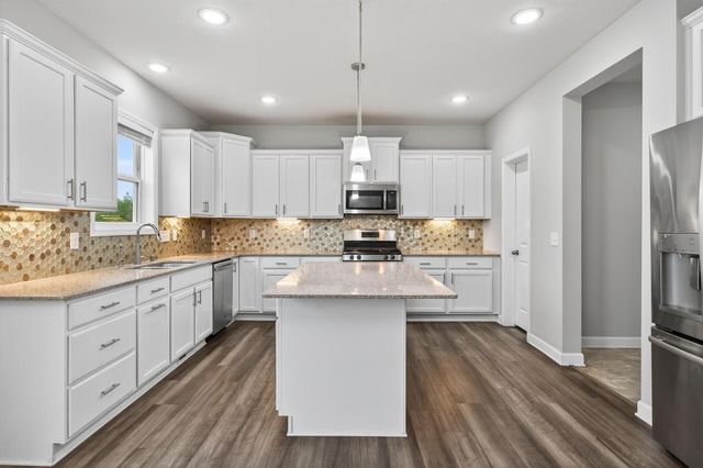 7450 Ridge Creek Trail, Shakopee, MN 55379