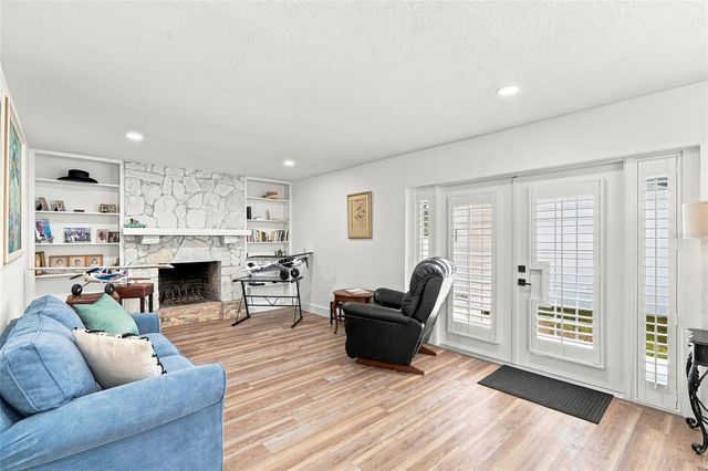 4902 W SAN RAFAEL STREET, Tampa, FL 33629