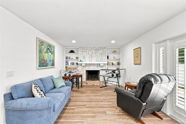 4902 W SAN RAFAEL STREET, Tampa, FL 33629