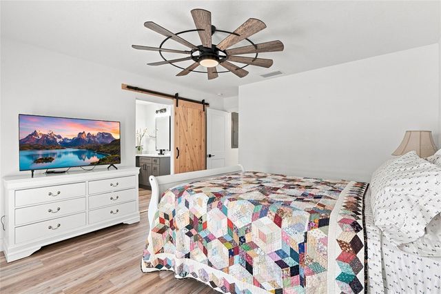 4902 W SAN RAFAEL STREET, Tampa, FL 33629
