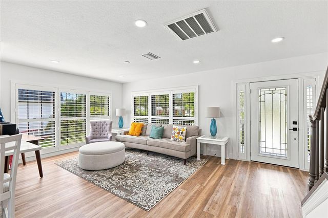 4902 W SAN RAFAEL STREET, Tampa, FL 33629