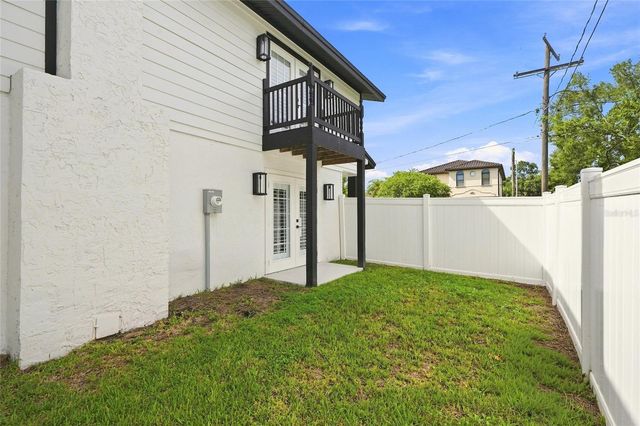 4902 W SAN RAFAEL STREET, Tampa, FL 33629
