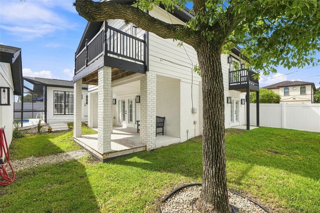 4902 W SAN RAFAEL STREET, Tampa, FL 33629