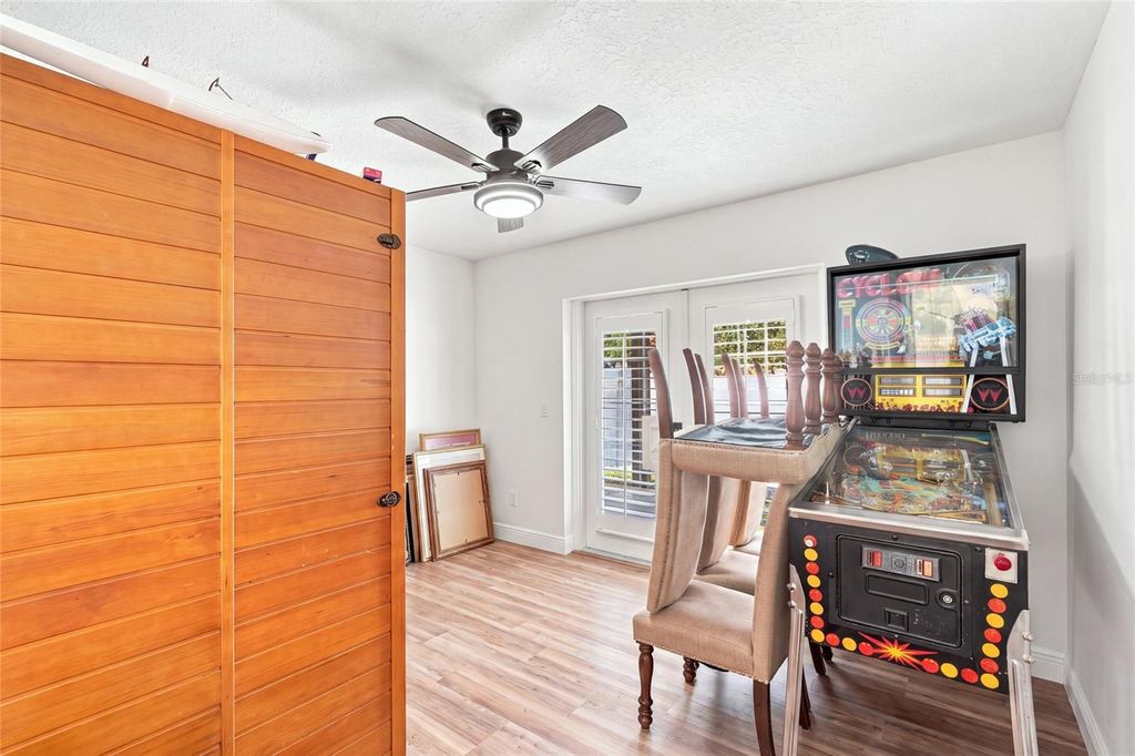 Image 14 of property listing at 4902 W SAN RAFAEL STREET, Tampa, FL 33629