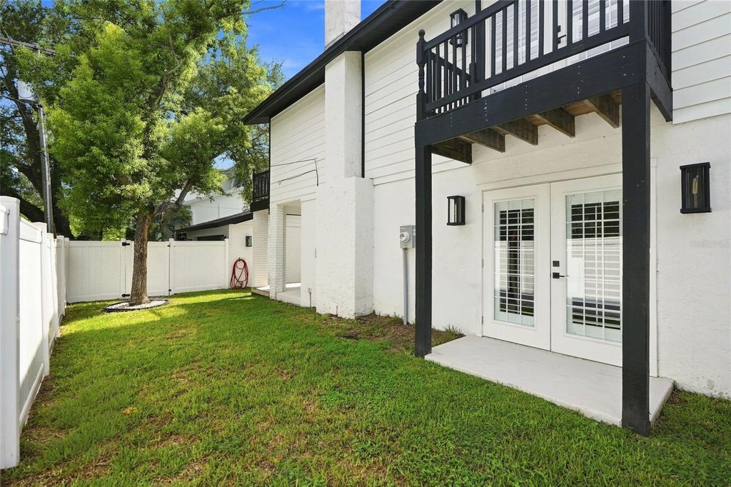 Image 33 of property listing at 4902 W SAN RAFAEL STREET, Tampa, FL 33629