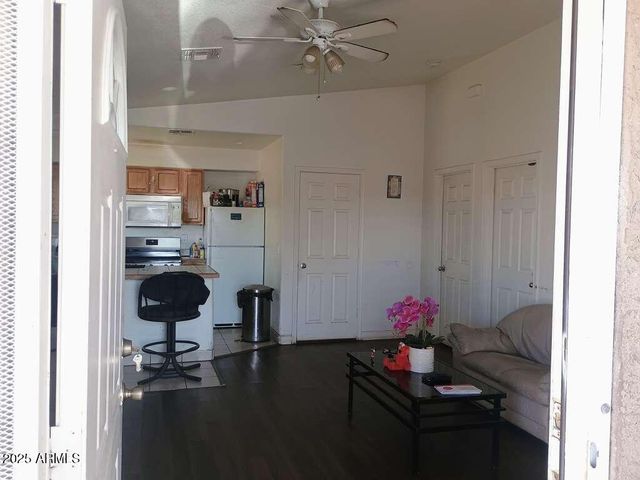 1748 W SHERMAN Street, Phoenix, AZ 85007