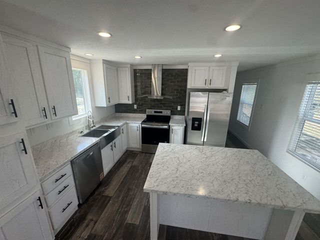 141 Donatello Road, Defuniak Springs, FL 32433