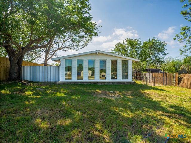 103 Chism Street, Burnet, TX 78611