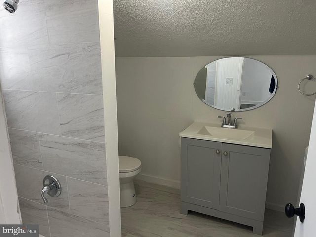 725 E PINE ST, Millville, NJ 08332