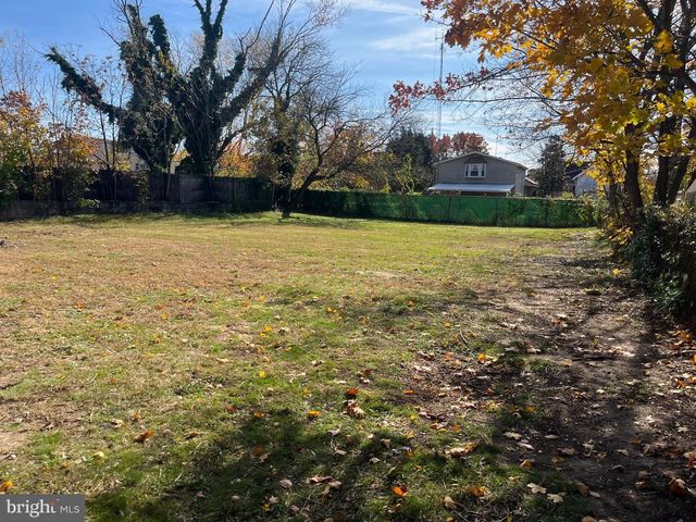 725 E PINE ST, Millville, NJ 08332