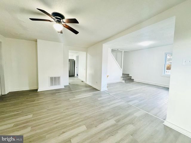 725 E PINE ST, Millville, NJ 08332