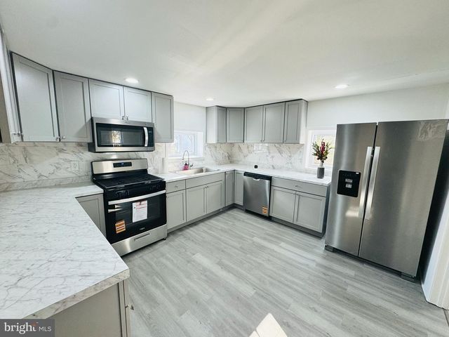 725 E PINE ST, Millville, NJ 08332