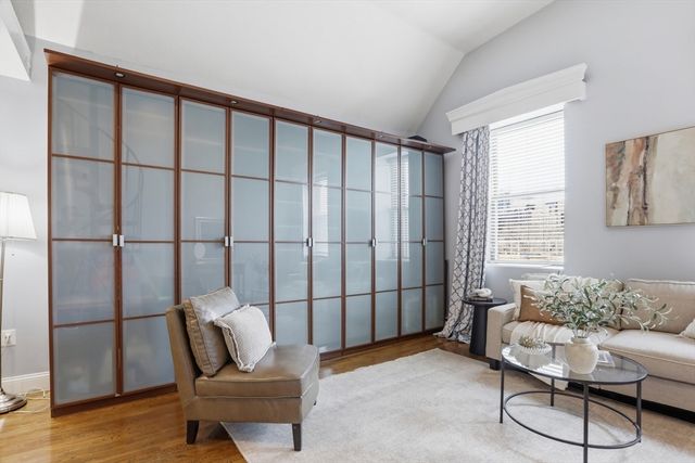 3 Appleton St 504, Boston, MA 02116