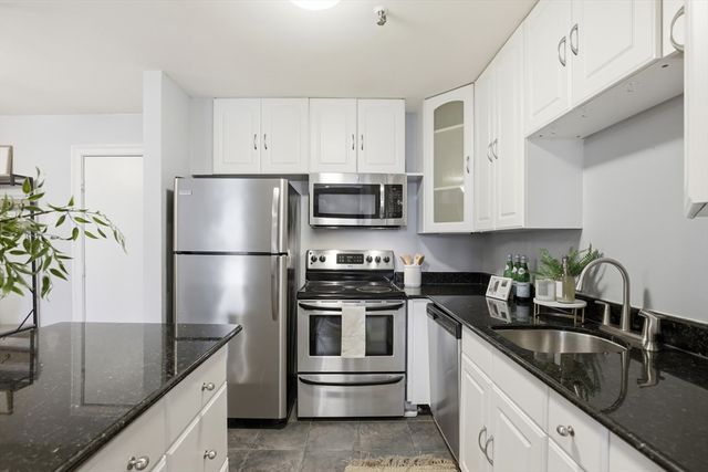 3 Appleton St 504, Boston, MA 02116