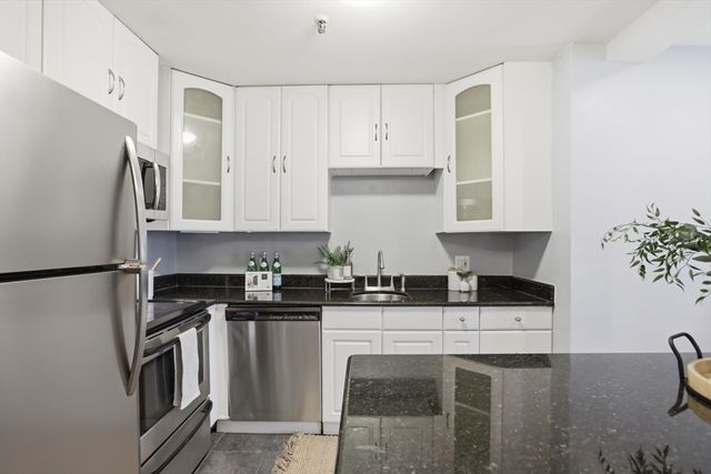 3 Appleton St 504, Boston, MA 02116