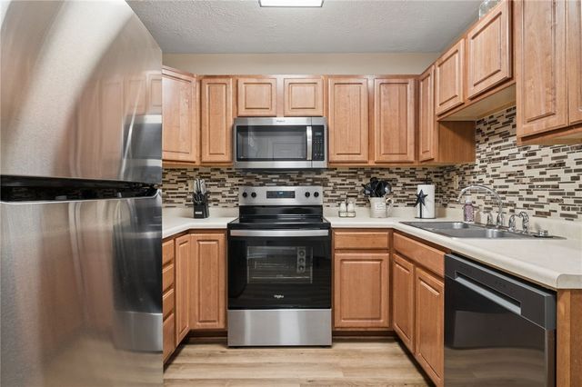 101 Wimbledon Dr, Mt Pleasant Twp, PA 15666