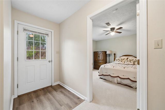 101 Wimbledon Dr, Mt Pleasant Twp, PA 15666