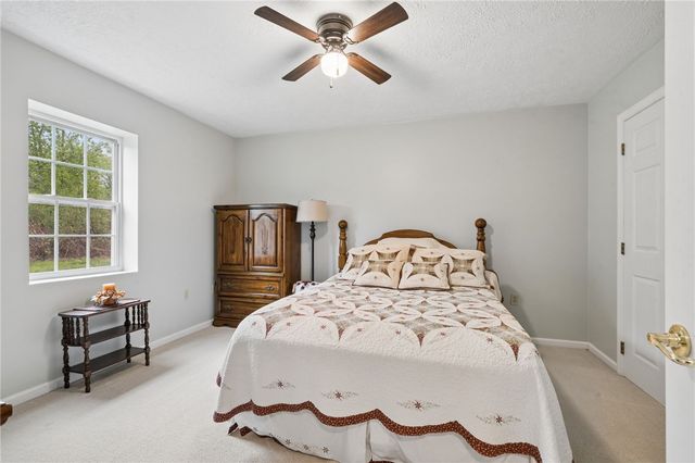 101 Wimbledon Dr, Mt Pleasant Twp, PA 15666