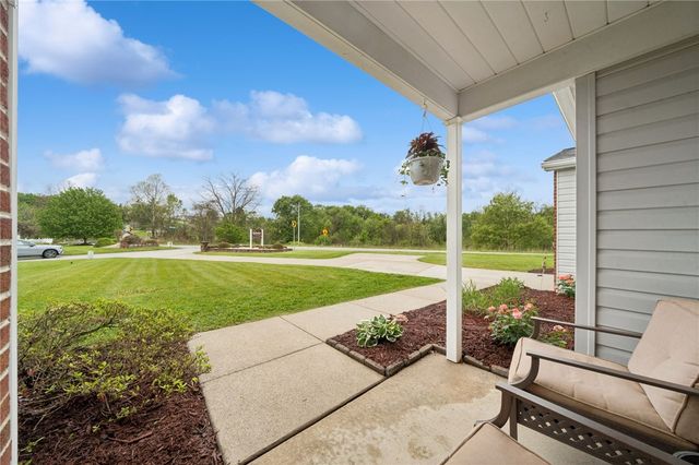 101 Wimbledon Dr, Mt Pleasant Twp, PA 15666