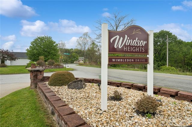 101 Wimbledon Dr, Mt Pleasant Twp, PA 15666