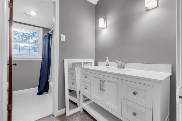 7118 MCVAY RD, Germantown, TN 38138