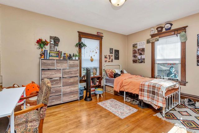 704 WISCONSIN STREET, Oshkosh, WI 54901