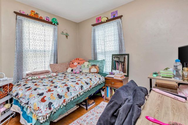 704 WISCONSIN STREET, Oshkosh, WI 54901