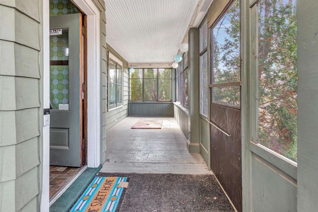 704 WISCONSIN STREET, Oshkosh, WI 54901