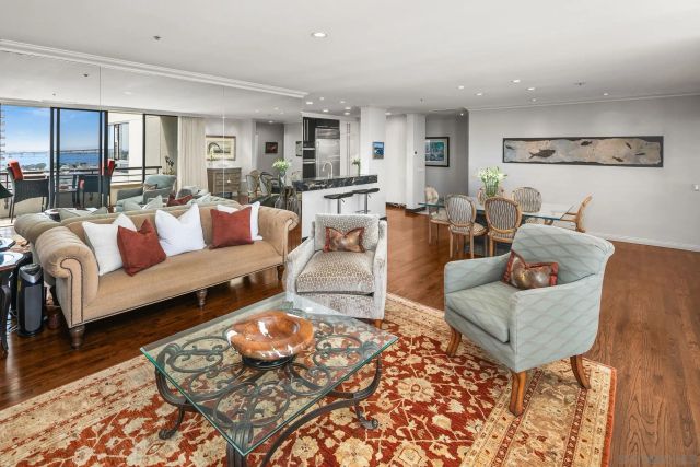 700 Front St 1303, San Diego, CA 92101