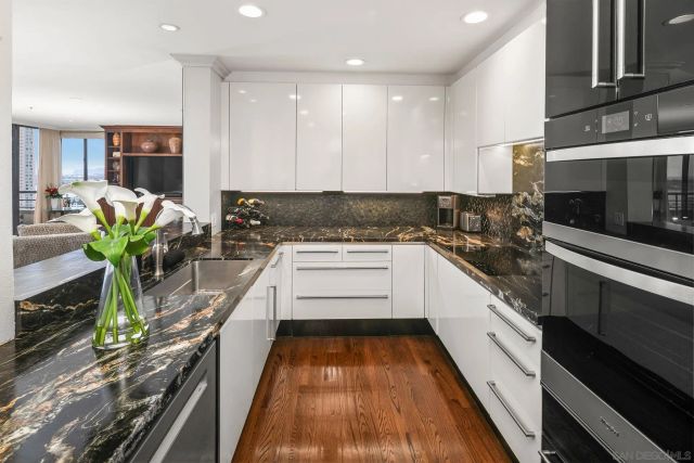 700 Front St 1303, San Diego, CA 92101