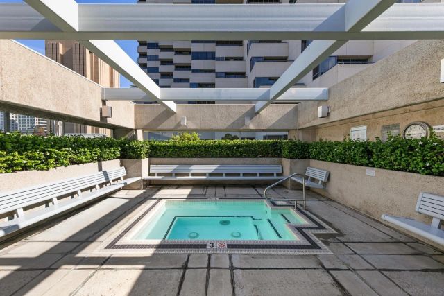 700 Front St 1303, San Diego, CA 92101