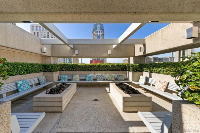 700 Front St 1303, San Diego, CA 92101