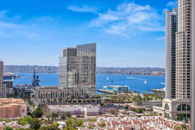 700 Front St 1303, San Diego, CA 92101