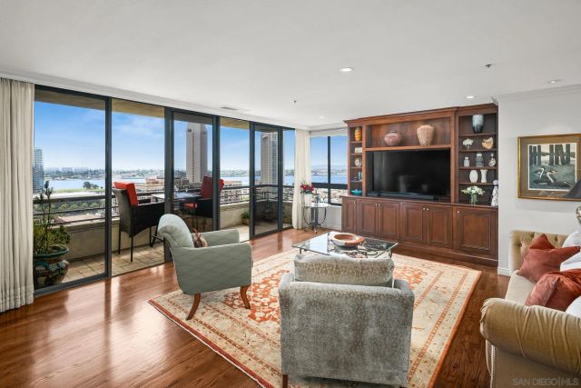 700 Front St 1303, San Diego, CA 92101